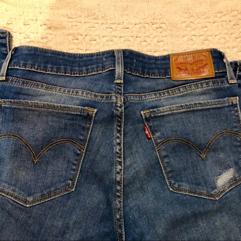 Levis 711 Skinny Jeans size 26